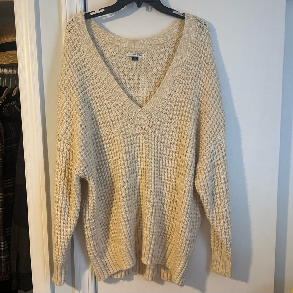 Women's American Eagle Outfitters Oversized V neck Sweater